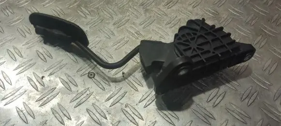 Lexus RX 300 Accelerator throttle pedal 7812048070