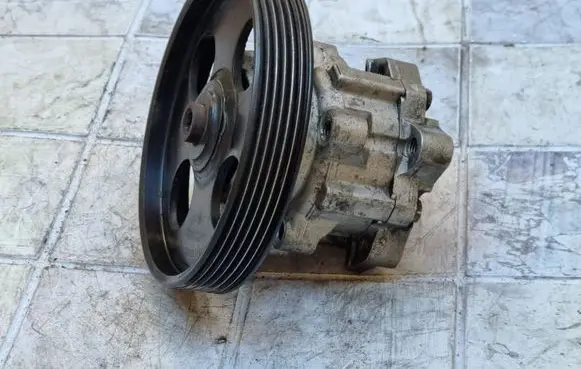 Peugeot 406 Power steering pump 9624659680 7691955196