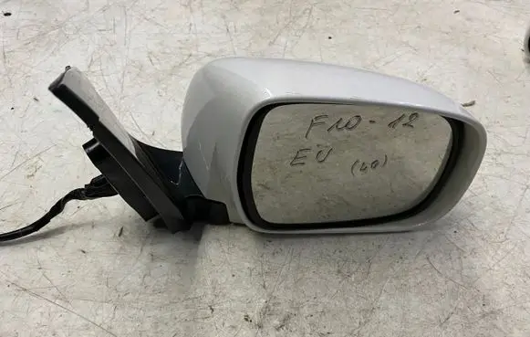 Lexus RX 330 - 350 - 400H Front door electric wing mirror