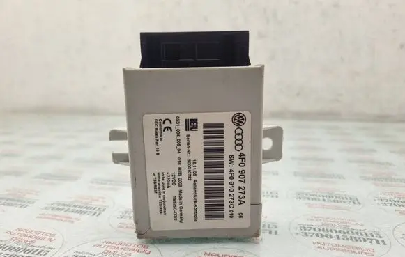 Audi Q7 4L Tire pressure control unit 4F0907273A 4F0910273C
