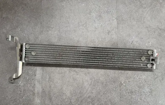 Volkswagen Amarok Transmission/gearbox oil cooler 2H6317019