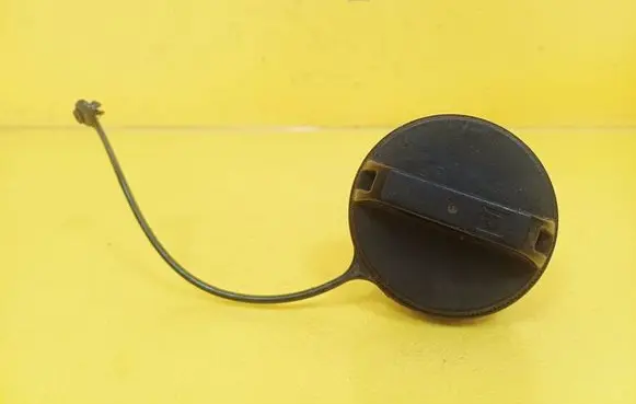 Nissan Micra Fuel tank filler cap 