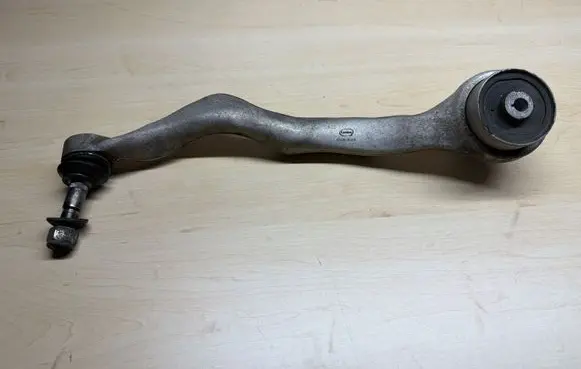 BMW 4 F32 F33 Front lower control arm/wishbone CCA17295