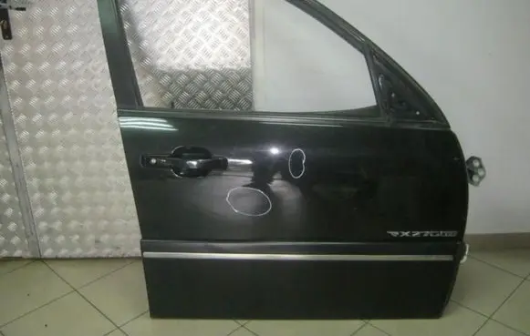 SsangYong Rexton Front door