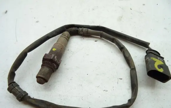 Volkswagen Caddy Lambda probe sensor 06G906262G