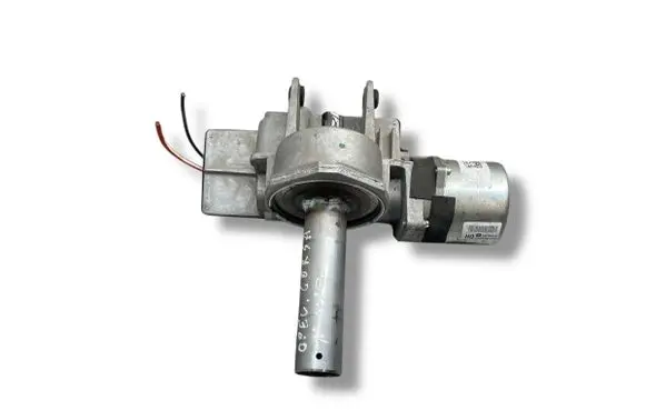 Opel Corsa D Power steering pump 13376416
