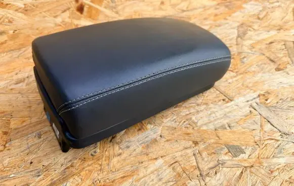 Nissan Qashqai Armrest 9692050A10