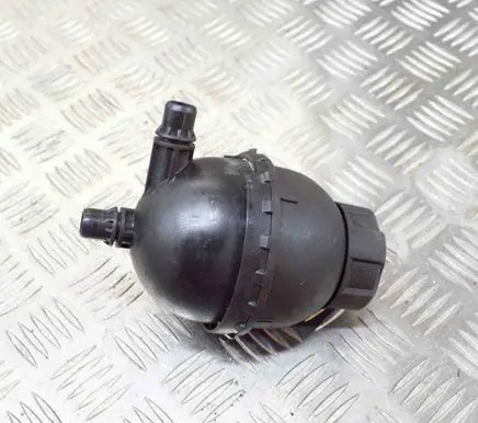 BMW i3 Coolant expansion tank/reservoir 7604431