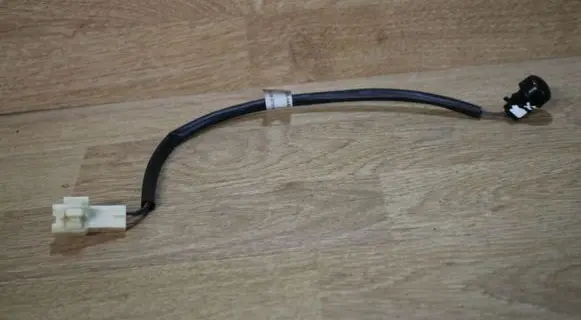 Toyota Avensis T250 Interior temperature sensor 2464700440