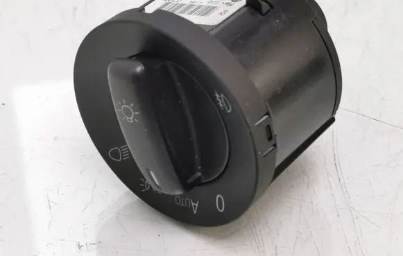 Volkswagen PASSAT B6 Light switch 1K0941431AR