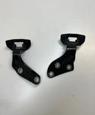 Mercedes-Benz ML W164 Tailgate/trunk/boot hinge A1647400137