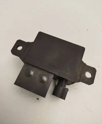 Mercedes-Benz E W211 Charging relay A0025423819 V23132A2001X14