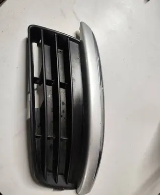 Volkswagen Jetta V Front fog light trim/grill 1K0853665G
