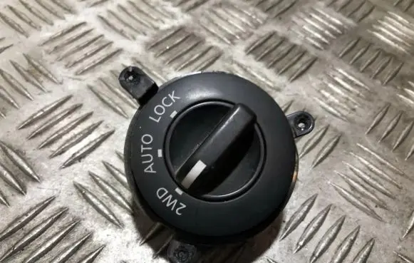 Traction control (ASR) switch