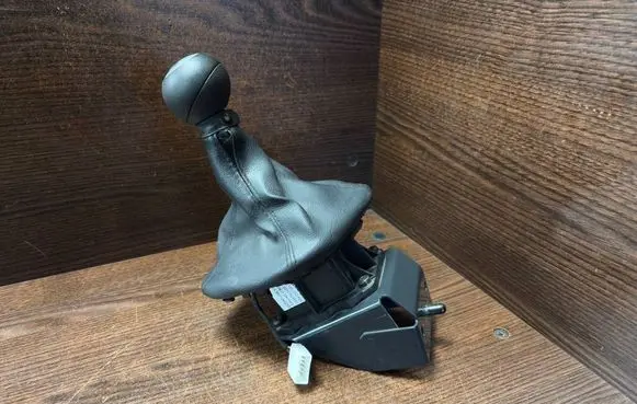 Iveco Daily 4th gen Gear shifter/selector 100010659 5801264233