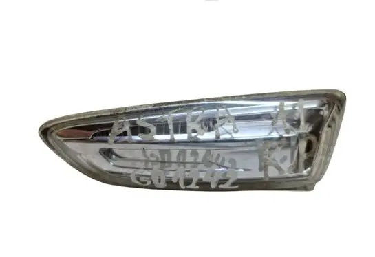Opel Astra J Front fender indicator light 13273103