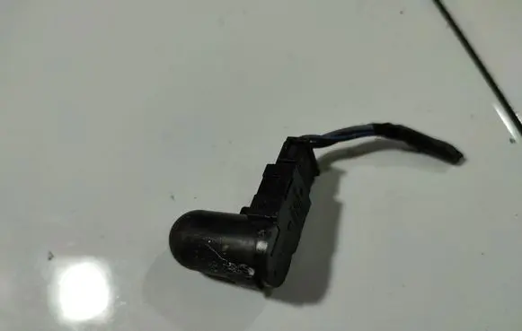 Sensor