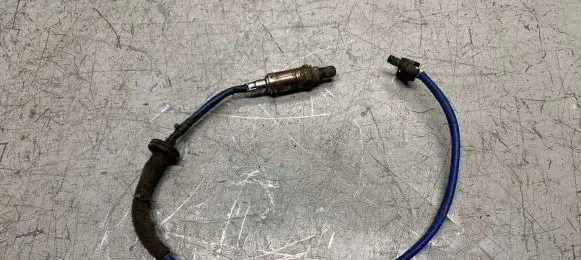Mercedes-Benz E W210 Lambda probe sensor 0005403817