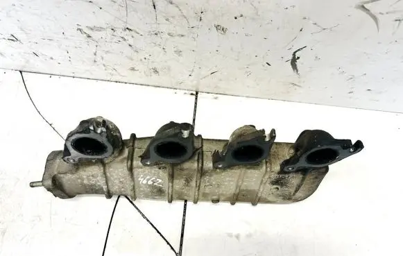 Citroen Xsara Picasso Intake manifold 9635816310