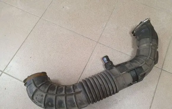 Ford Transit Custom Turbo air intake inlet pipe/hose CC119C623CG