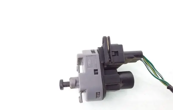 Ford Mondeo Mk III Brake pedal sensor switch 1S7T13480AA