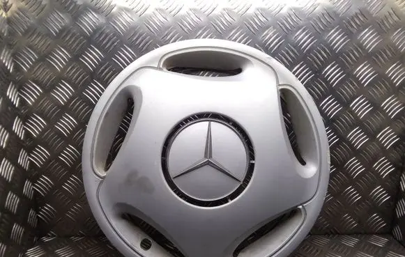 Mercedes-Benz B W245 R15 wheel hub/cap/trim A2104010024