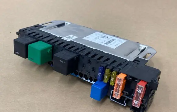 Mercedes-Benz SL R230 Fuse box set A2305451532 05045128 04512803023802