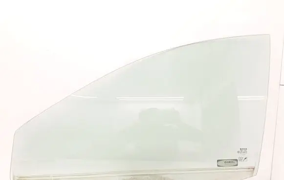 Nissan Almera Tino Front door window glass four-door 43R000479 DOT211 M86