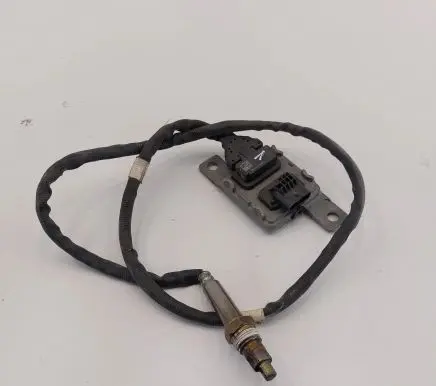 Audi A4 S4 B9 8W Lambda probe sensor 8W0907807