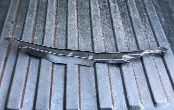 Audi A4 S4 B9 Fender end trim 8W0820582