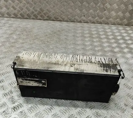 Peugeot 2008 II Hybrid / electric car battery 9833039180