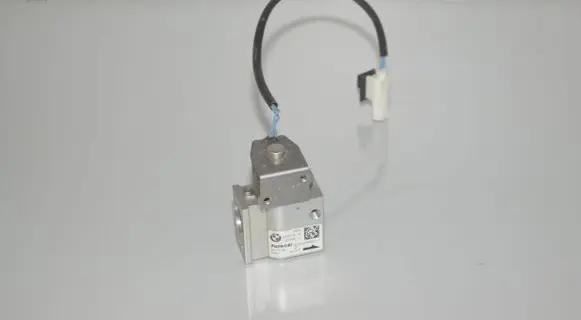 BMW i3 Air conditioning (A/C) expansion valve 9292570 64119292570