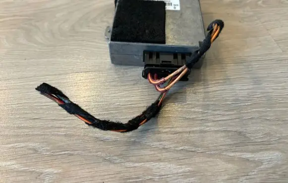 Mercedes-Benz S W221 Seat control module A2218705587 2218705587 01000350C0