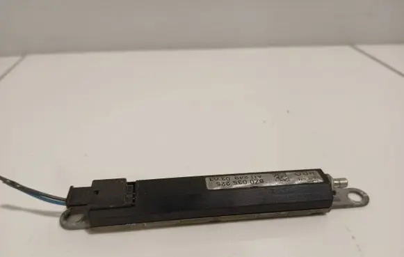 Audi A2 Aerial antenna amplifier 8Z0035225 AU2490303