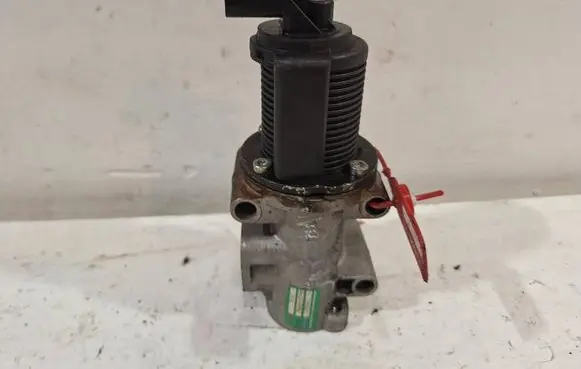 Opel Astra H EGR valve S17999785 55205455