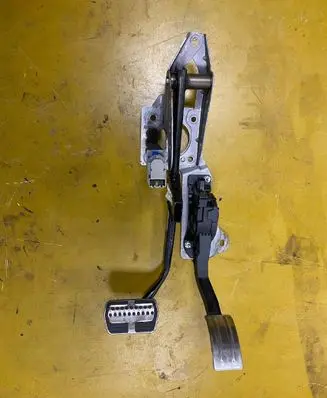 Ford Kuga II Pedal assembly HV612467BA