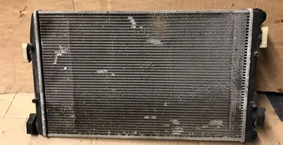 Skoda Roomster (5J) Coolant radiator 6Q0121253R