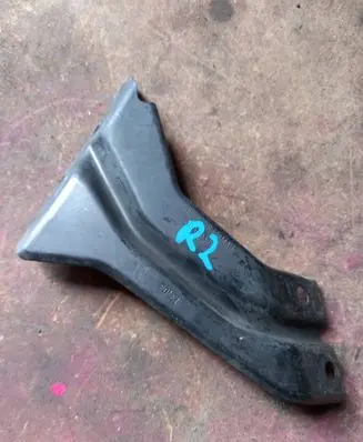 Audi A1 Fender mounting bracket 8X0821136A
