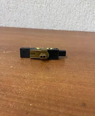 Toyota Corolla E210 E21 Aerial antenna amplifier 20198486 1311