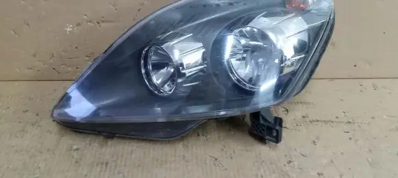 Opel Zafira B Headlight/headlamp