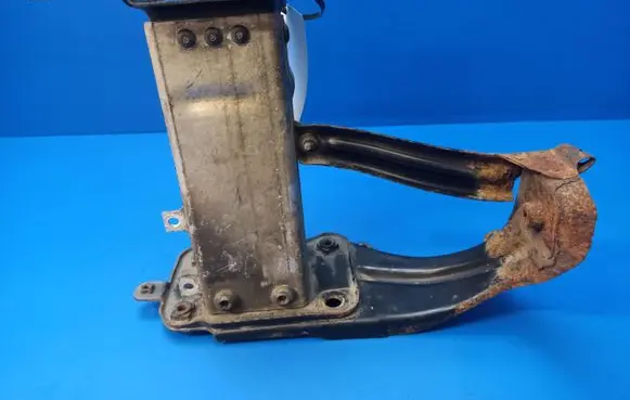 Mercedes-Benz E W211 Front bumper shock/impact absorber 