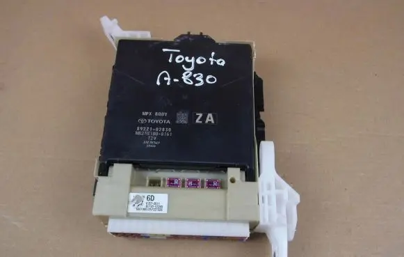 Toyota Corolla E210 E21 Fuse module 8922102830
