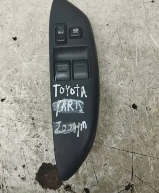 Toyota Yaris Electric window control switch 0115B49