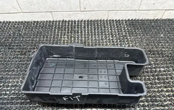 Battery box tray