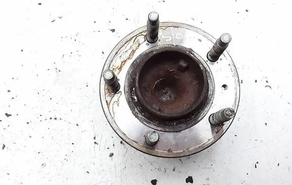 Chevrolet Orlando Rear wheel hub 13577407