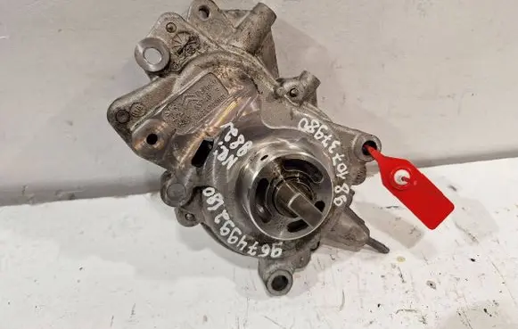 Peugeot Boxer Fuel injection high pressure pump 9674992180