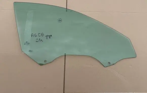 Audi A6 S6 C8 4K Front door window glass four-door 4K0845202