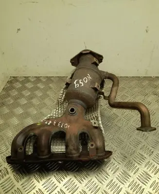 Toyota Prius (XW50) Exhaust manifold 059