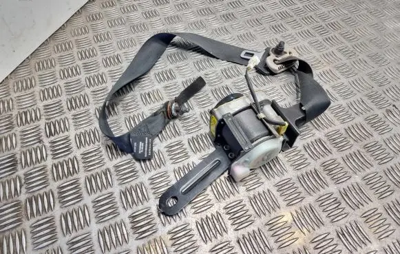 Nissan Almera Tino Front seatbelt 86885BU000 040745