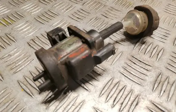 Mercedes-Benz E W210 Turbo solenoid valve 0005450427